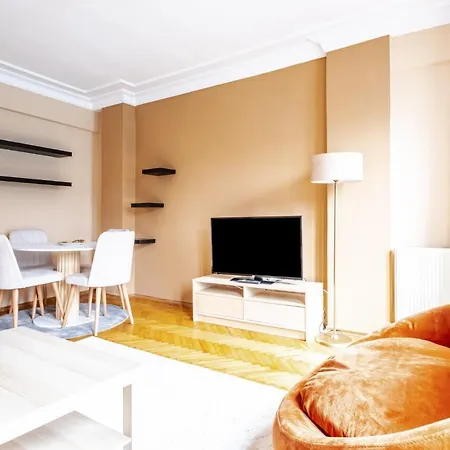 Apartment Flat With Bridge View 200 M To Ortakoy Shore